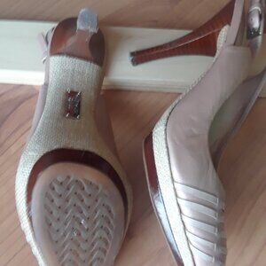 GEOX RESPIRA Champagne Coloured Slingback Heels